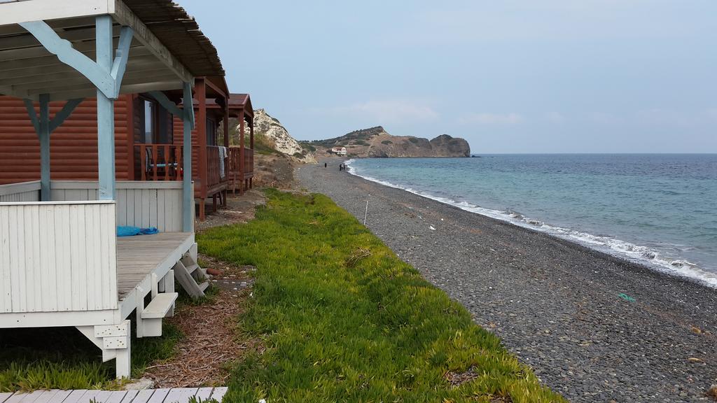 Lipsos Hotel Yeniliman Exterior photo